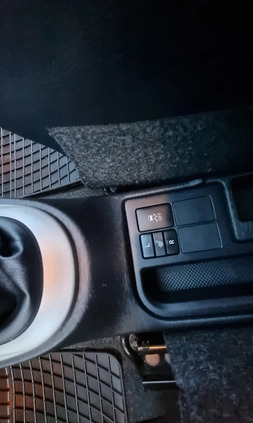 Toyota Yaris cena 30900 przebieg: 148000, rok produkcji 2011 z Sławno małe 466